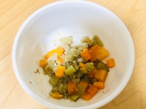 離乳食後期〜 なすと人参のごまあえ